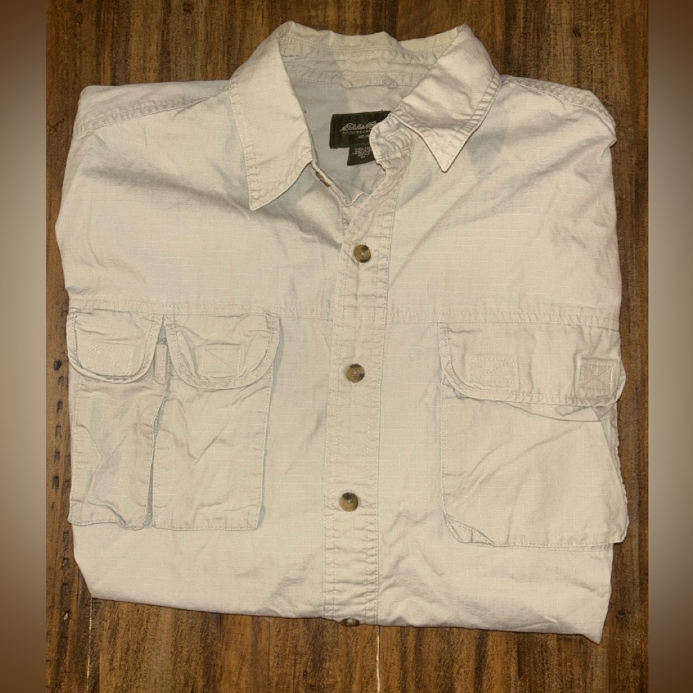 Eddie Bauer Authentic Outdoors Men’s Medium Button-Down Shirt with Front Pockets
